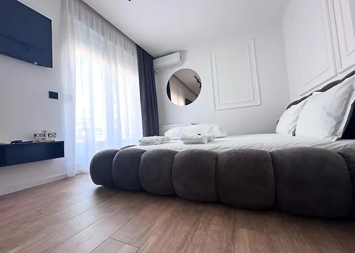 Zuma Lux Apartments