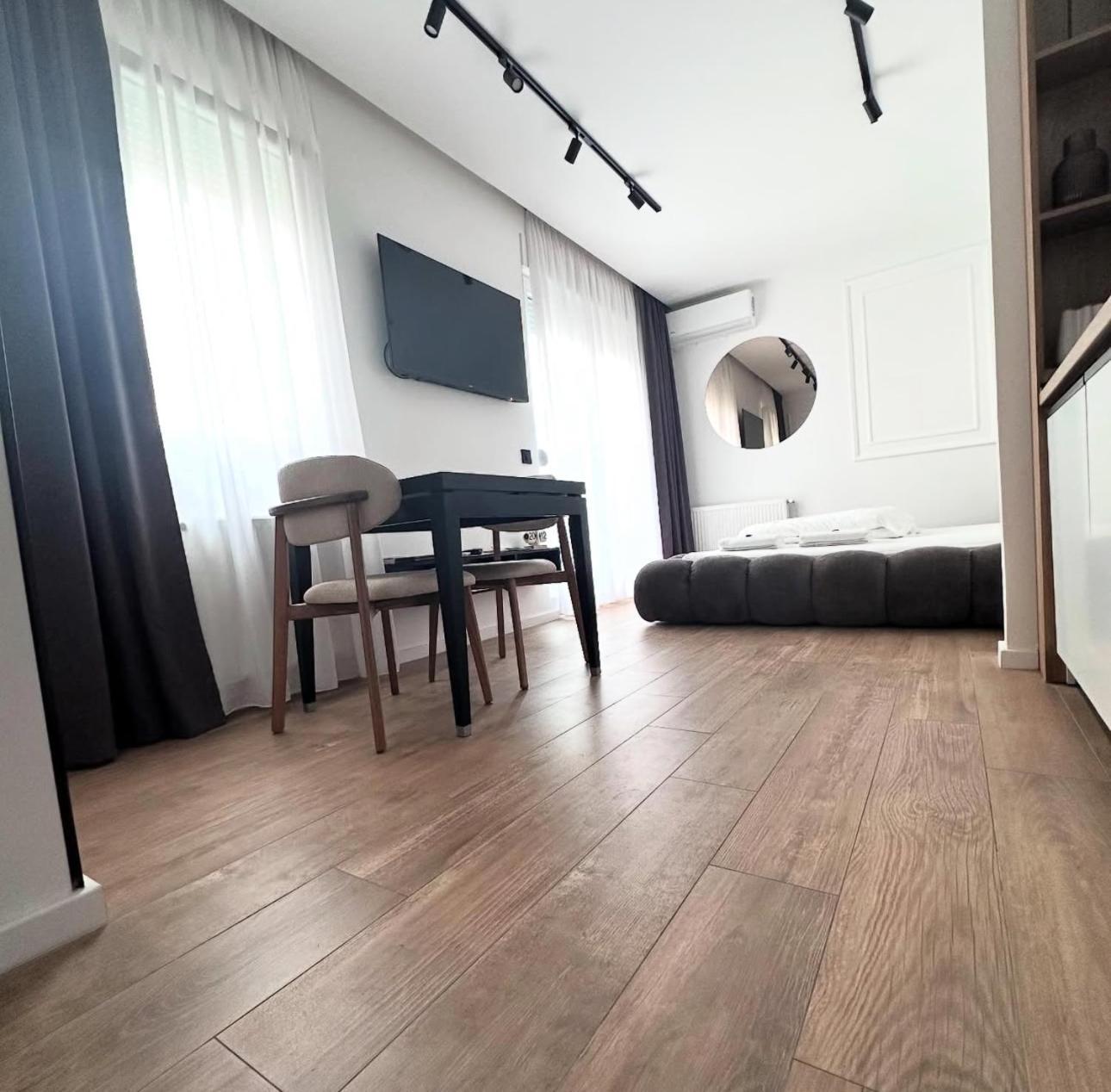 Zuma Lux Apartment